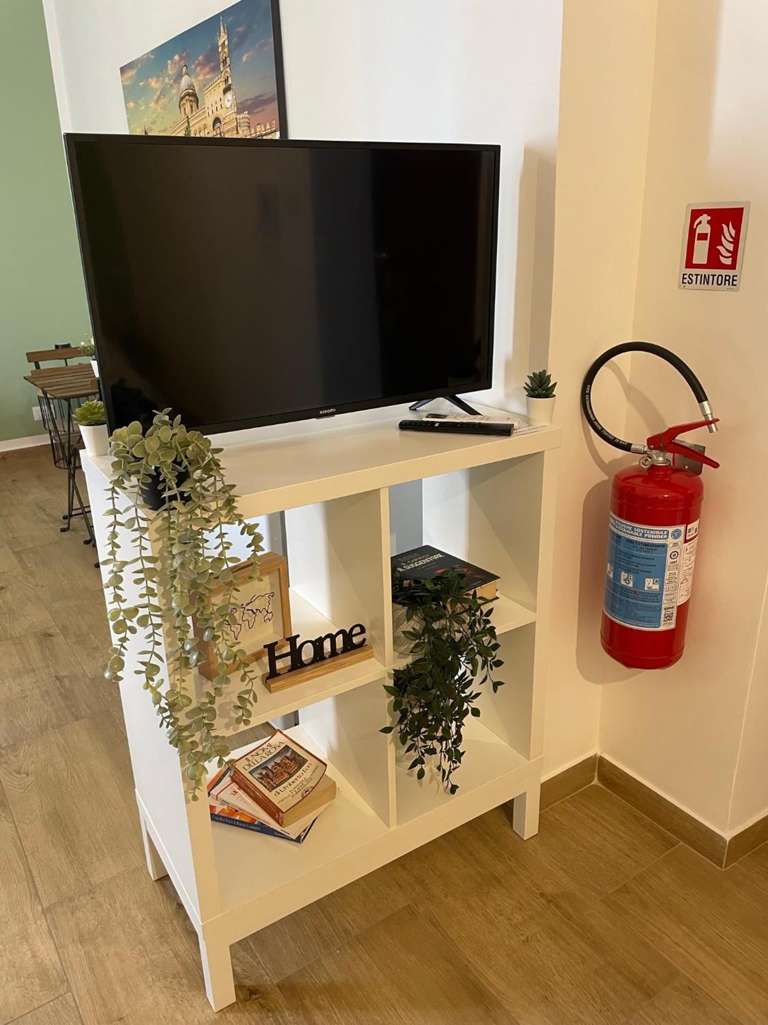Dai Palermitani Rooms & Apartments Palermo Esterno foto